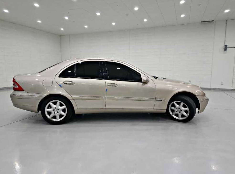 벤츠 C 클래스 C200K 사진 2