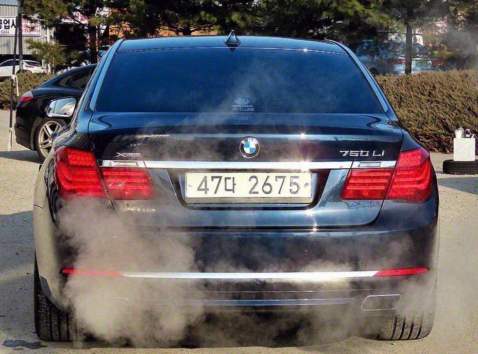 BMW 7시리즈 750 사진 4