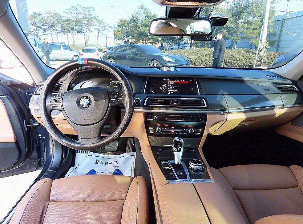 BMW 7시리즈 750 사진 7