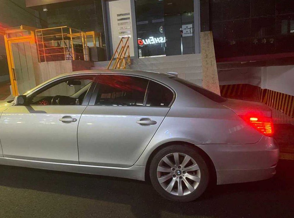 BMW 5시리즈 528i 사진 8