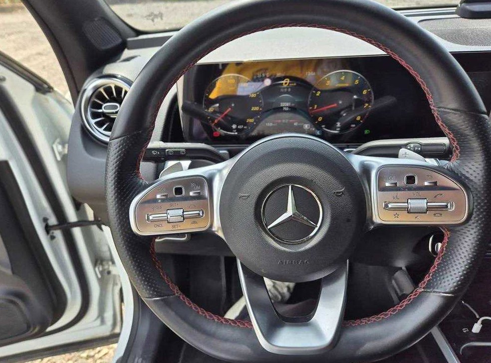 벤츠 GLB 클래스 GLB 250 4MATIC 사진 11