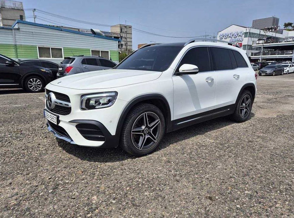 벤츠 GLB 클래스 GLB 250 4MATIC 사진 2
