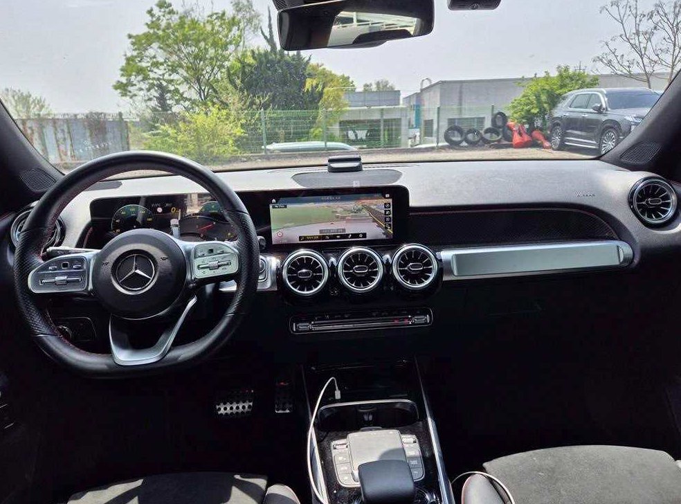 벤츠 GLB 클래스 GLB 250 4MATIC 사진 9