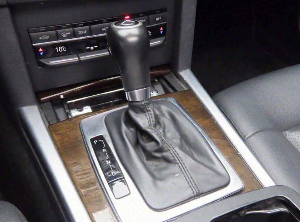 벤츠 E 클래스 E200 CGI 아방가르드 사진 11