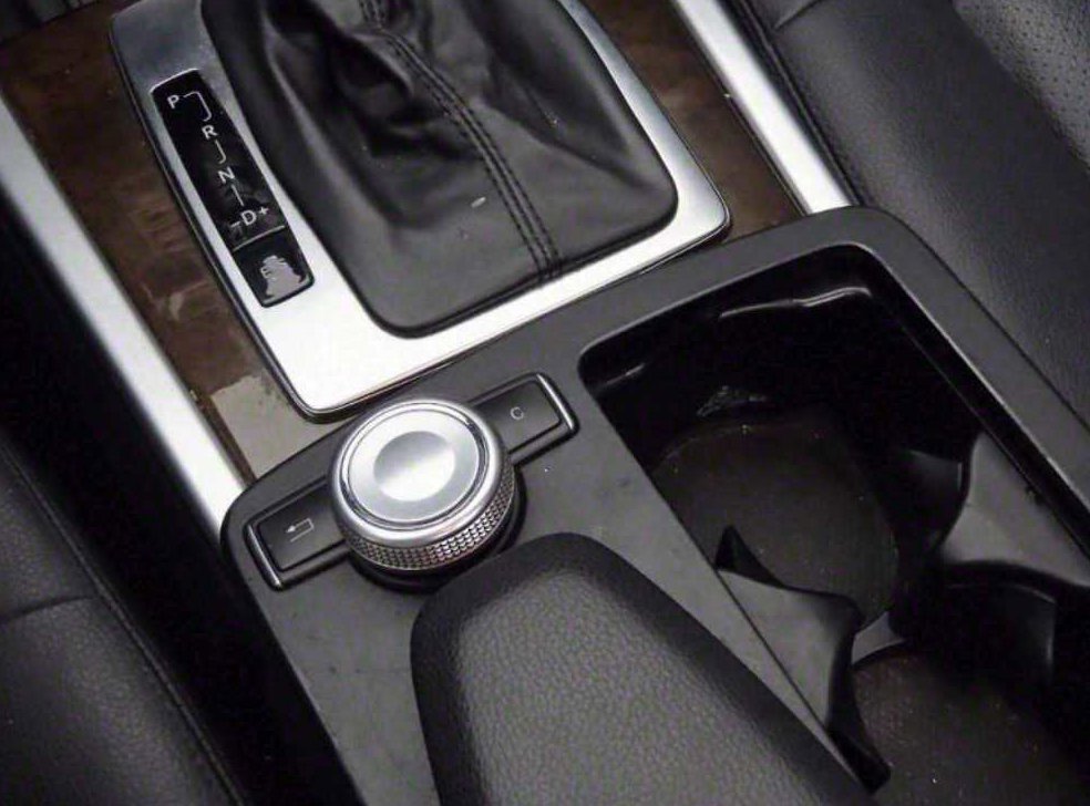 벤츠 E 클래스 E200 CGI 아방가르드 사진 12