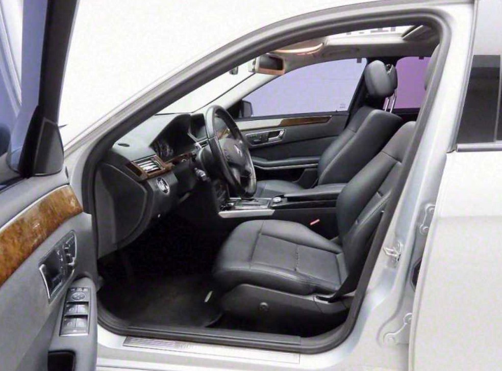 벤츠 E 클래스 E200 CGI 아방가르드 사진 13