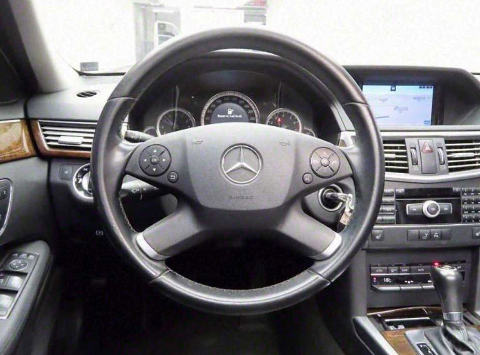 벤츠 E 클래스 E200 CGI 아방가르드 사진 7