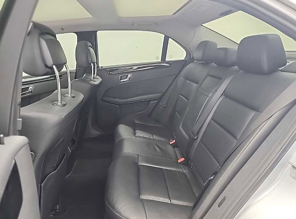 벤츠 E 클래스 E350 4MATIC 사진 12