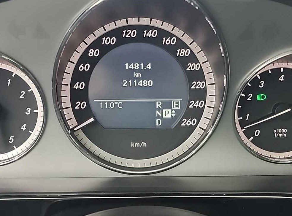 벤츠 E 클래스 E350 4MATIC 사진 6