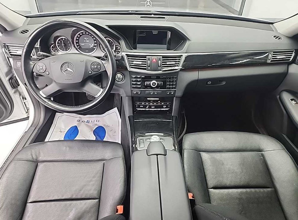 벤츠 E 클래스 E350 4MATIC 사진 7