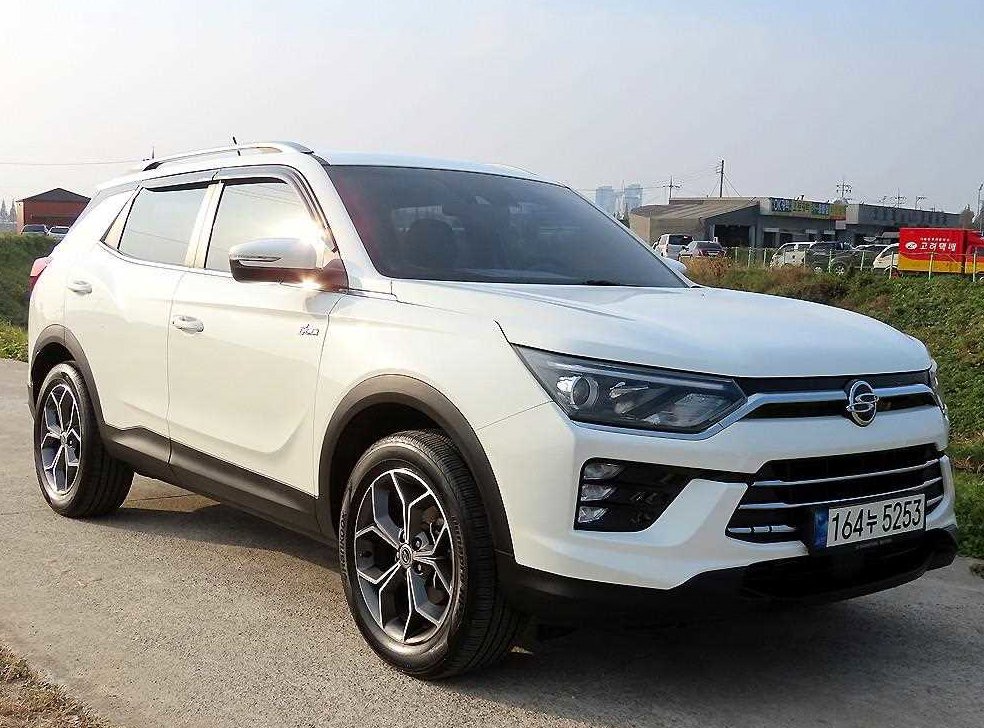 KG모빌리티(쌍용)  코란도 2WD 가솔린 1.5 C5 플러스 사진 2
