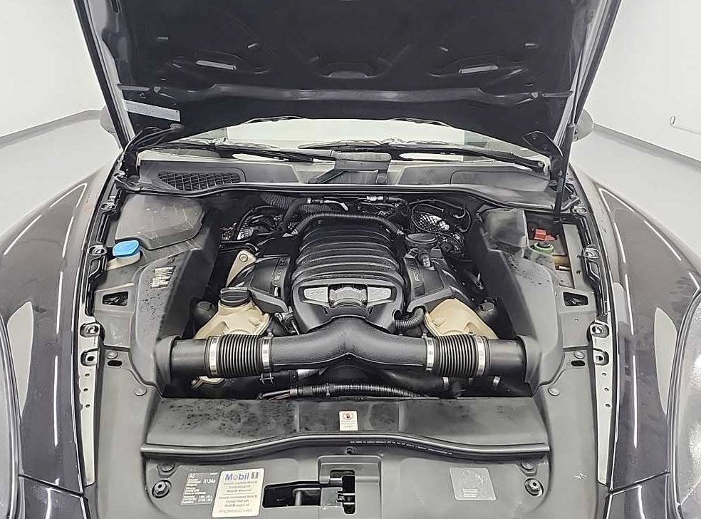 포르쉐 카이엔 4.8 S 사진 5