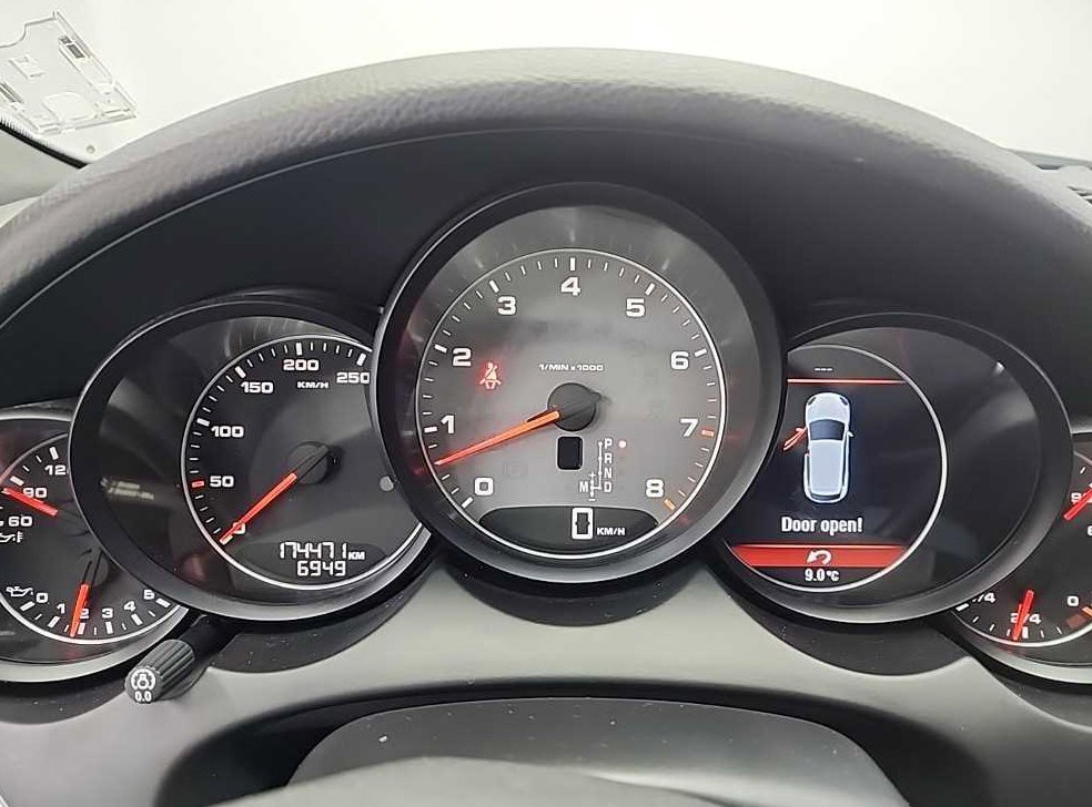 포르쉐 카이엔 4.8 S 사진 6