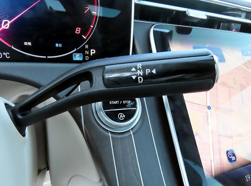 벤츠 E 클래스 E300 4MATIC 익스클루시브 사진 11