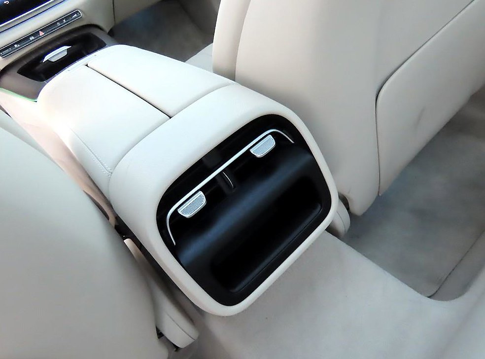 벤츠 E 클래스 E300 4MATIC 익스클루시브 사진 15