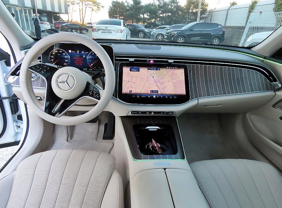 벤츠 E 클래스 E300 4MATIC 익스클루시브 사진 7