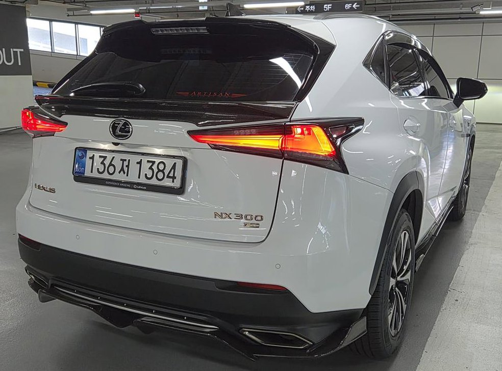 렉서스 NX F-SPORT 사진 4