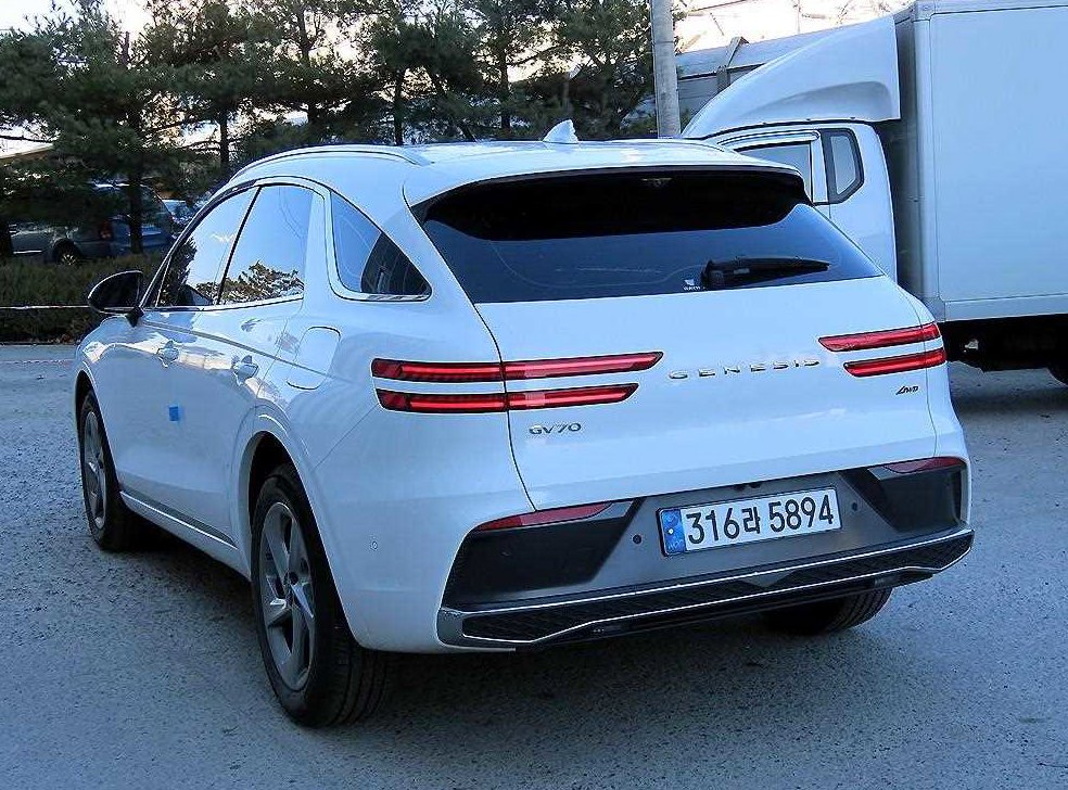 제네시스 GV70 2.5T 가솔린 AWD 사진 3