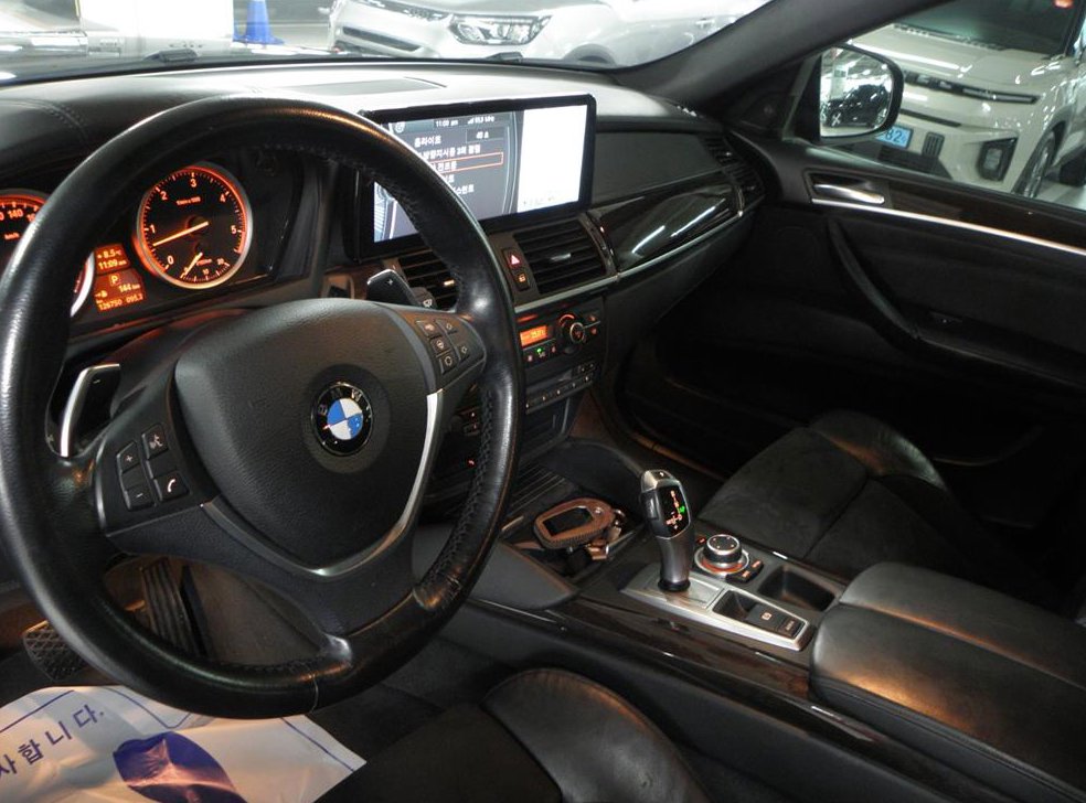 BMW X6 40 D 사진 8