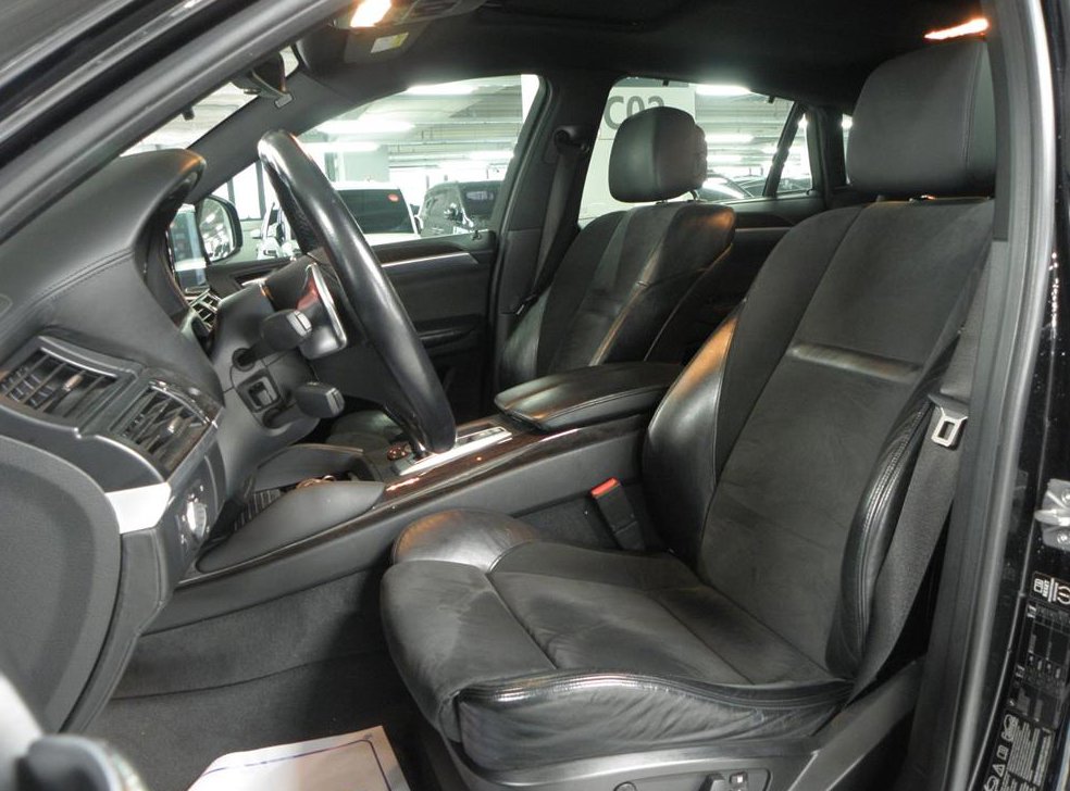 BMW X6 40 D 사진 9