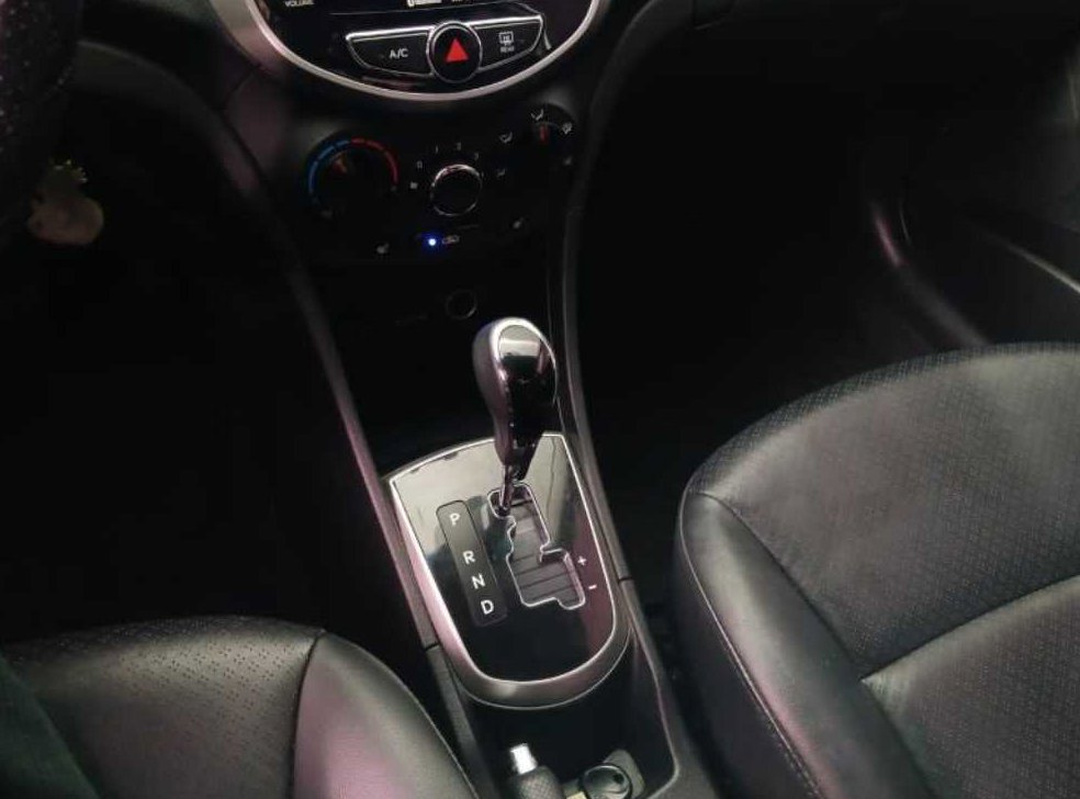 현대 엑센트 1.4VVT 프리미어 사진 15