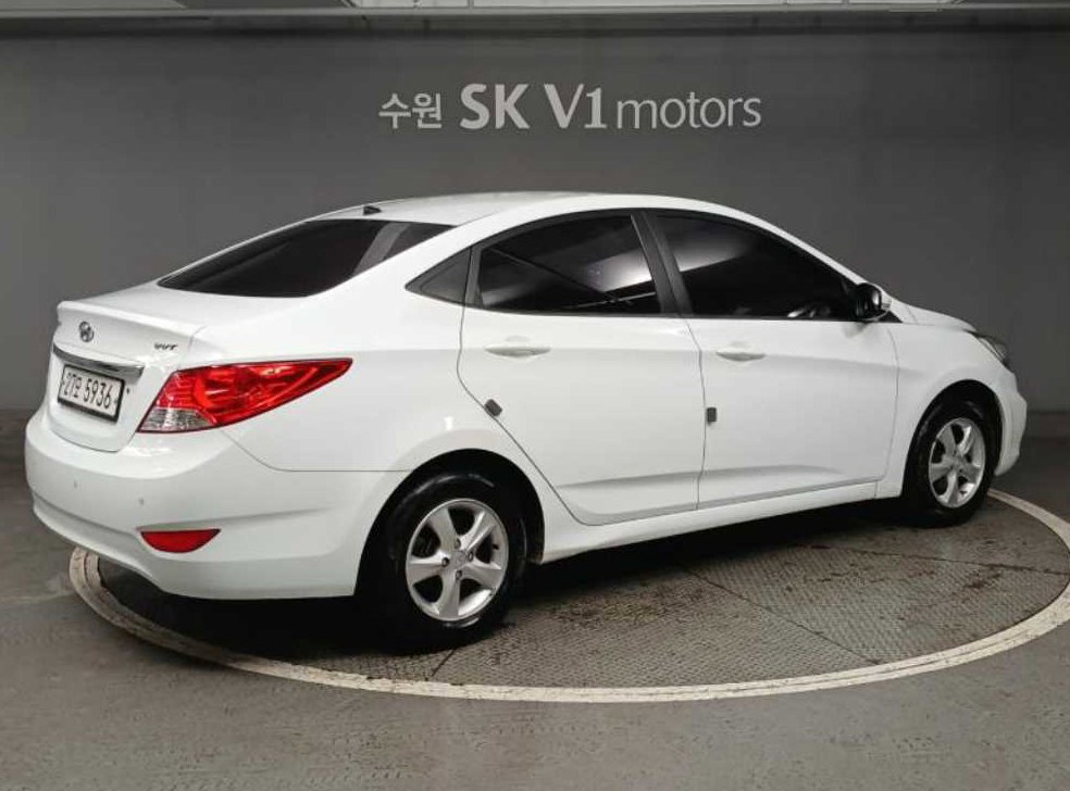 현대 엑센트 1.4VVT 프리미어 사진 4