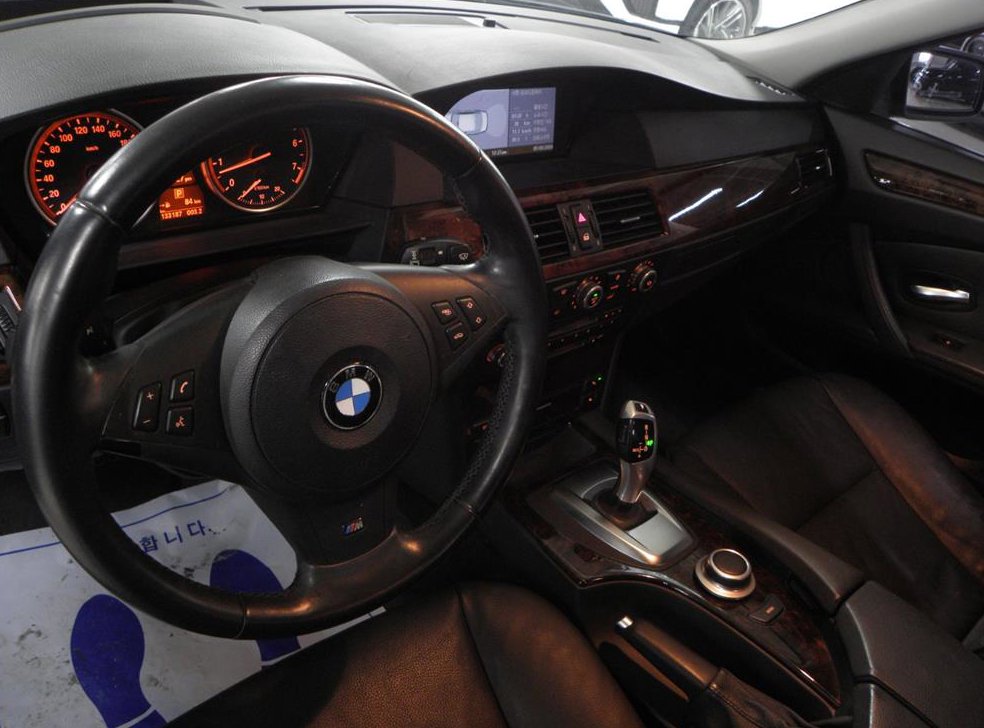 BMW 5시리즈 528i 사진 10