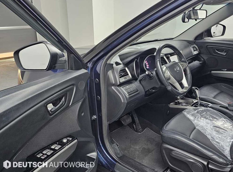 KG모빌리티(쌍용)  티볼리 디젤 2WD 1.6 VX 사진 11