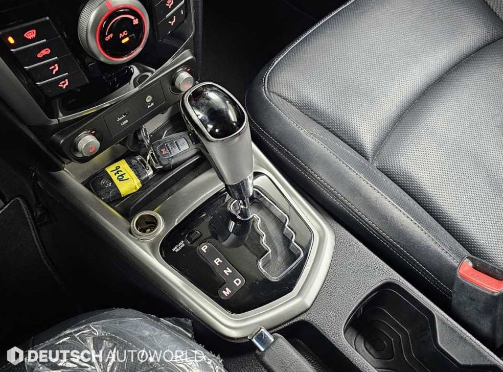 KG모빌리티(쌍용)  티볼리 디젤 2WD 1.6 VX 사진 9