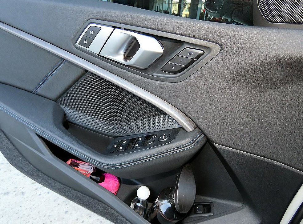 BMW 1시리즈 120i M 스포츠 사진 11