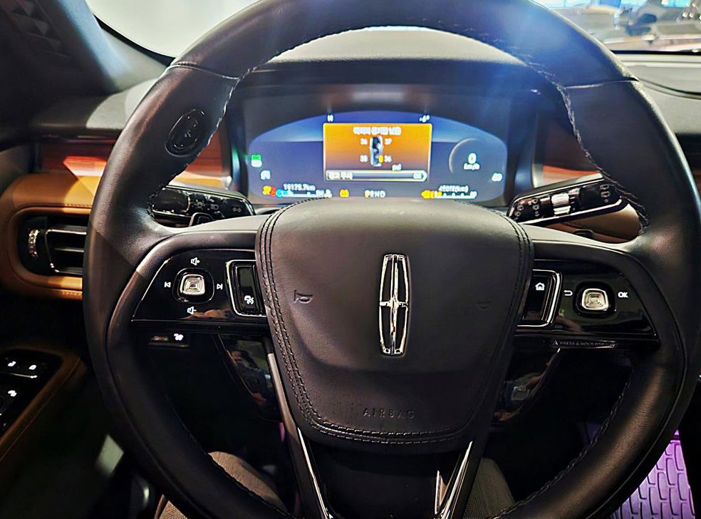 링컨 에비에이터 3.0 리저브 AWD 사진 8