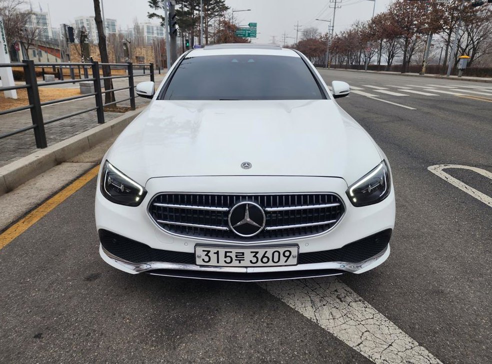 벤츠 E 클래스 E250 아방가르드