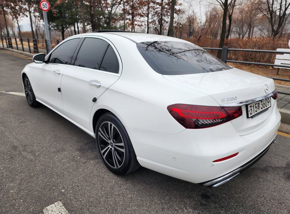 벤츠 E 클래스 E250 아방가르드 사진 7