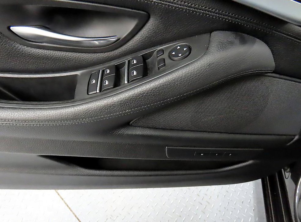 BMW 5시리즈 528i 사진 11
