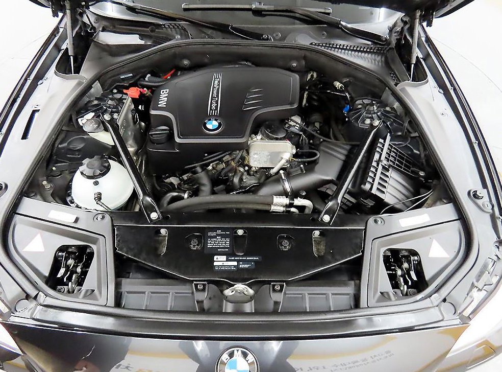 BMW 5시리즈 528i 사진 19