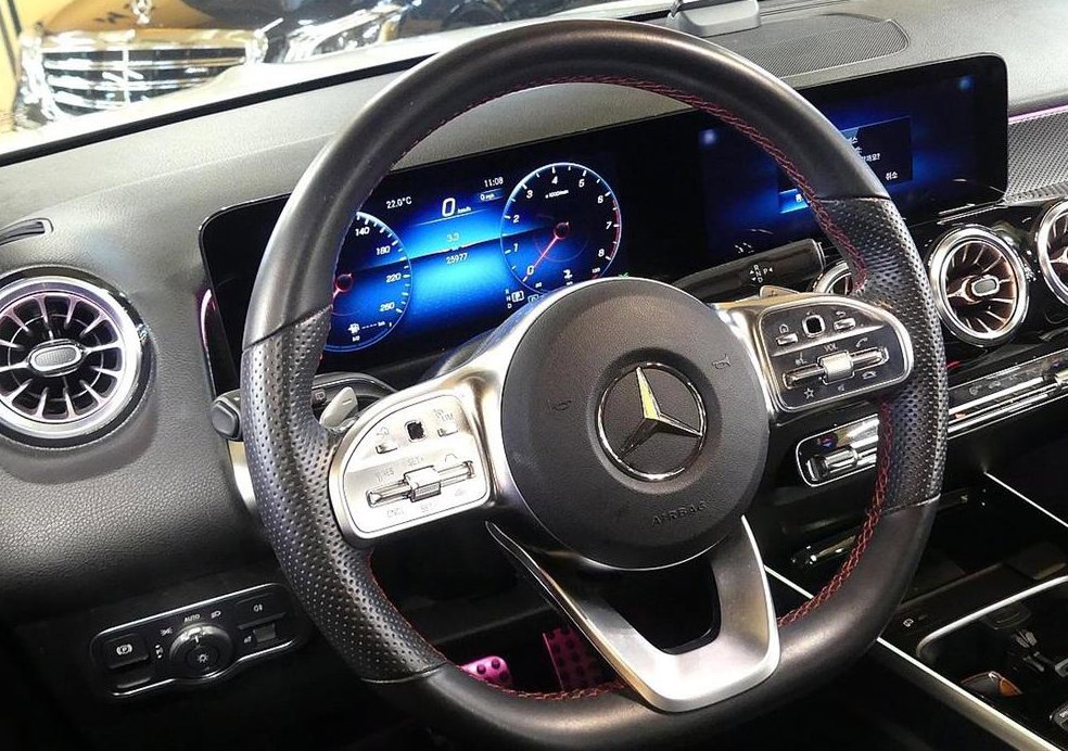 벤츠 GLB 클래스 GLB 250 4MATIC 사진 13