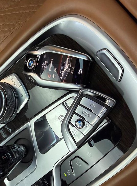 BMW 7시리즈 730Ld xDrive 디자인 퓨어 엑설런스 사진 17