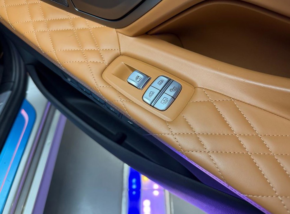 BMW 7시리즈 730Ld xDrive 디자인 퓨어 엑설런스 사진 8