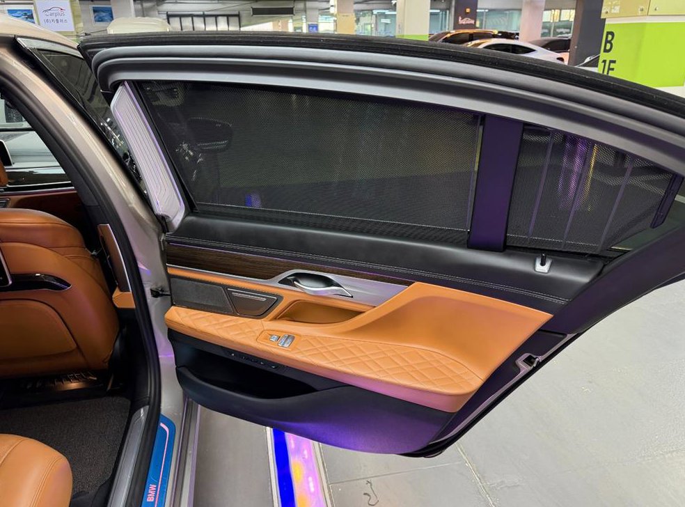 BMW 7시리즈 730Ld xDrive 디자인 퓨어 엑설런스 사진 9