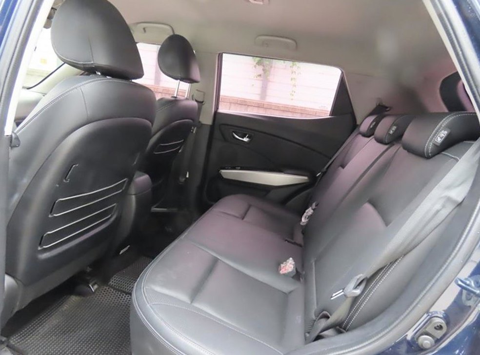 KG모빌리티(쌍용)  티볼리 가솔린 2WD 1.6 LX 사진 8