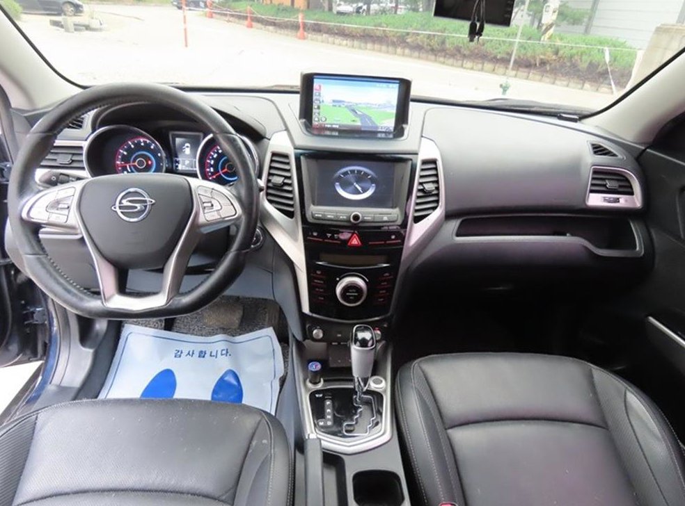 KG모빌리티(쌍용)  티볼리 가솔린 2WD 1.6 LX 사진 9