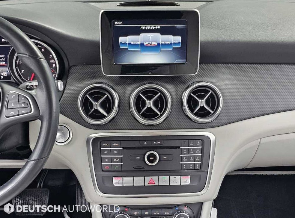 벤츠 GLA 클래스 GLA220 사진 14