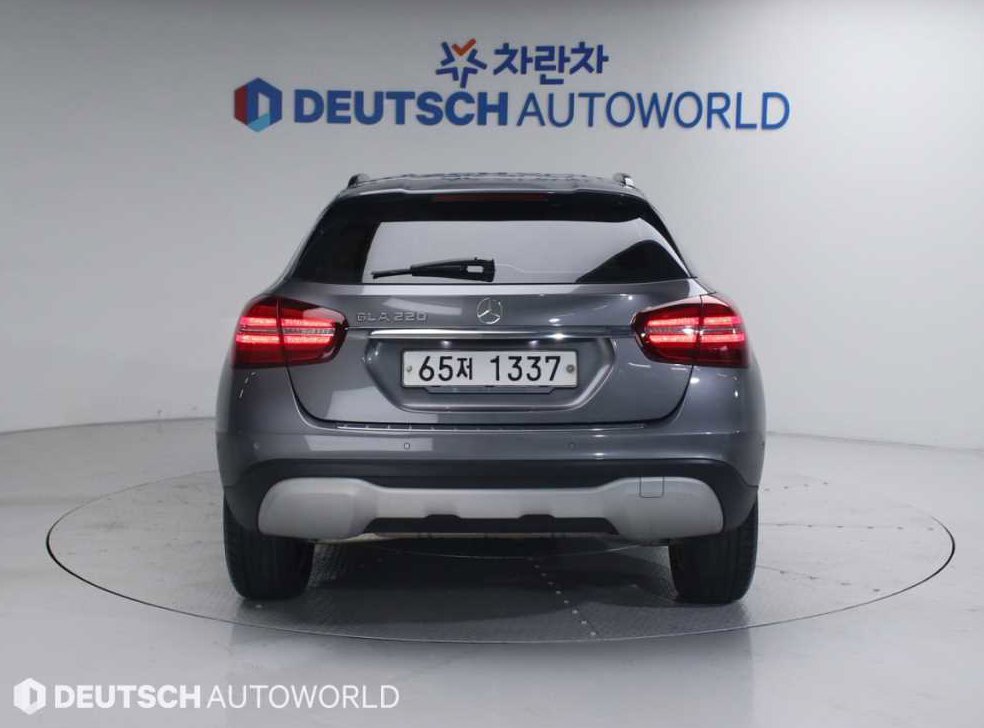 벤츠 GLA 클래스 GLA220 사진 4