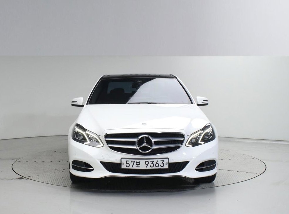 벤츠 E 클래스 E220 CDI 아방가르드 사진 3