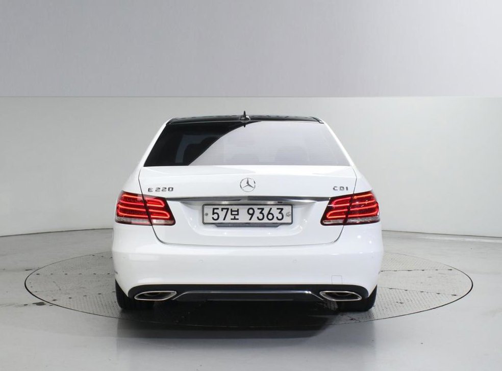 벤츠 E 클래스 E220 CDI 아방가르드 사진 4