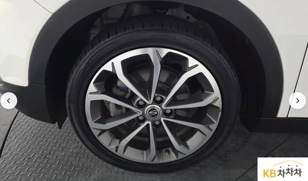 KG모빌리티(쌍용)  티볼리 2WD 가솔린 1.6 IX 사진 5