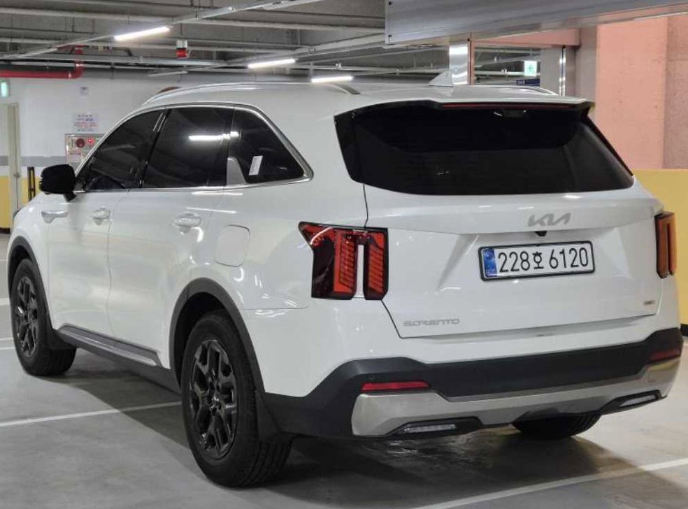 기아 쏘렌토 1.6T 2WD 시그니처 사진 3