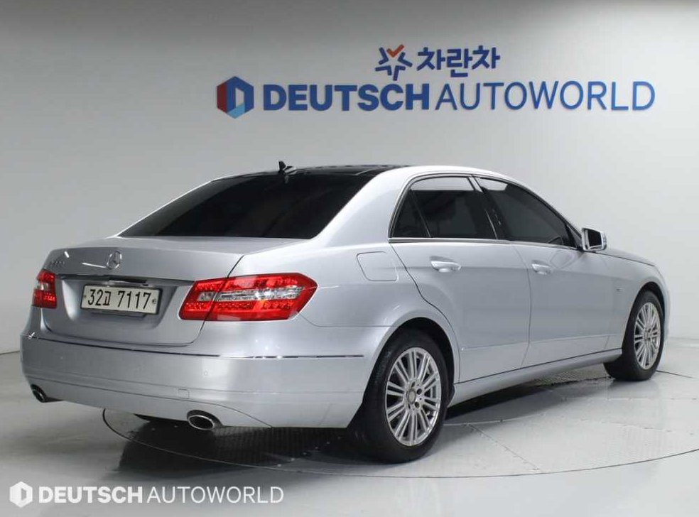 벤츠 E 클래스 E300 엘레강스 사진 2