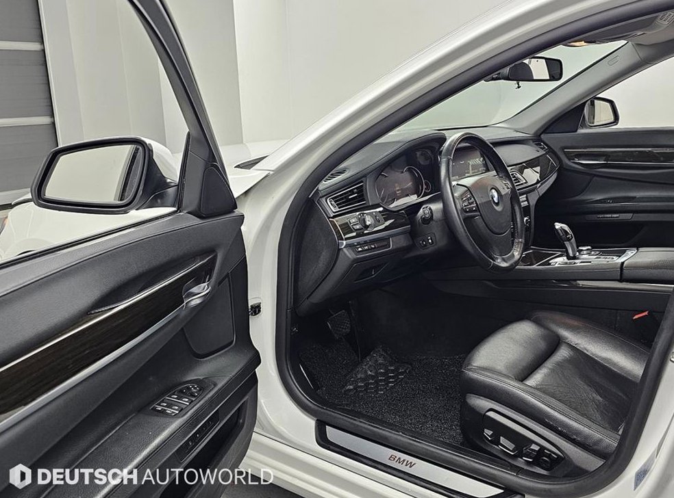 BMW 7시리즈 730 사진 11