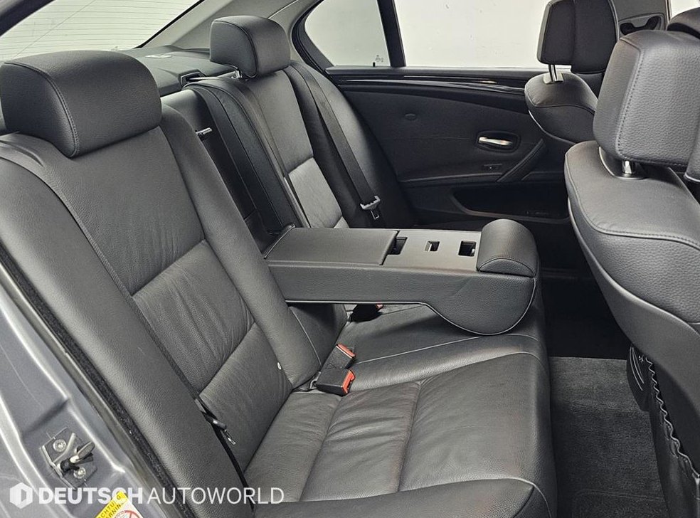 BMW 5시리즈 520d 사진 12